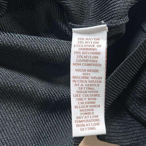 Scripted top - Picture 7 of 8